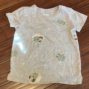Star Wars Kids Gray Tee with Baby Yoda Design